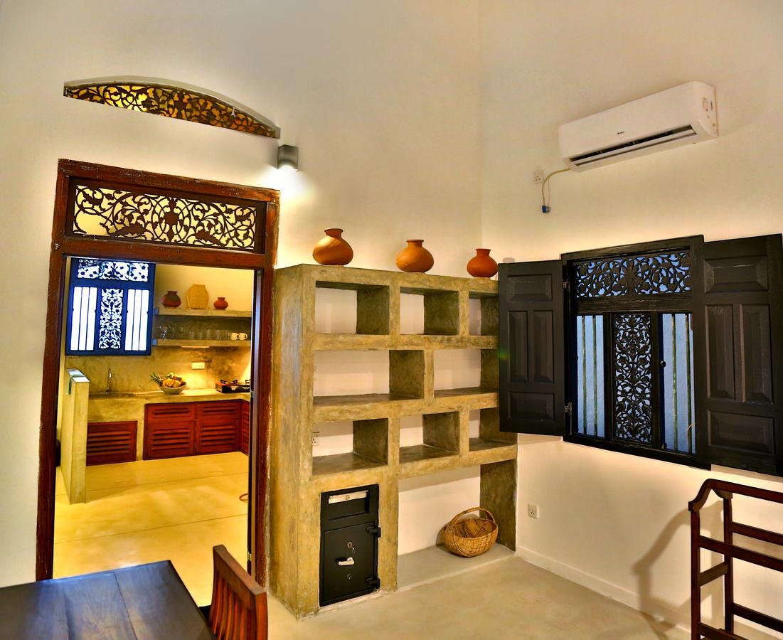 Blue Parrot Beach Villa Ambalangoda  Exterior photo