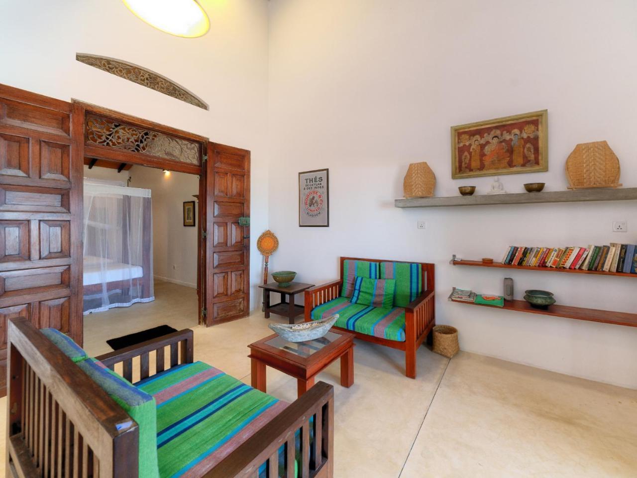 Blue Parrot Beach Villa Ambalangoda  Exterior photo